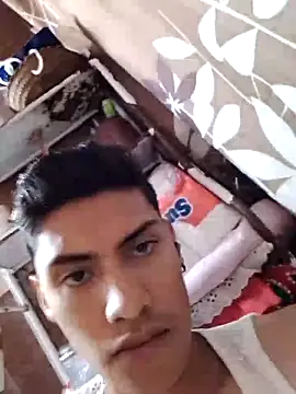 Snapshot of aispuro8505 chatting on 10.06.25 aispuro8505 online show from 10.06.25