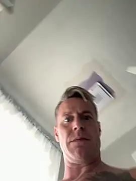 DILFiGuess11 online show from 09.17.25