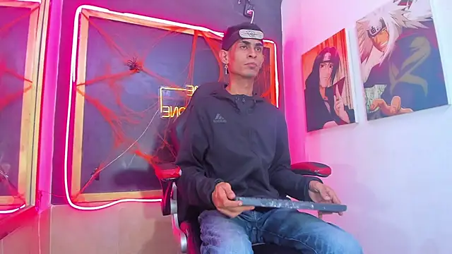 Snapshot of Golldens_Dreamss chatting on 10.23.25 Golldens Dreamss online show from 10.23.25