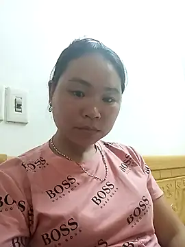 may-squirl online show from 09.22.25