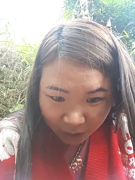 may-squirl online show from 12.20.25