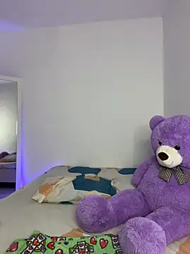 Snapshot of ViolettaMiller_ chatting on 10.07.25 ViolettaMiller online show from 10.07.25