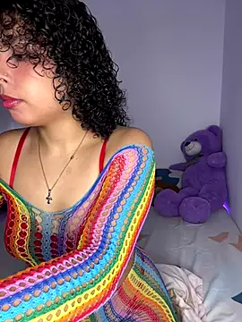 Snapshot of ViolettaMiller_ chatting on 10.11.25 ViolettaMiller online show from 10.11.25