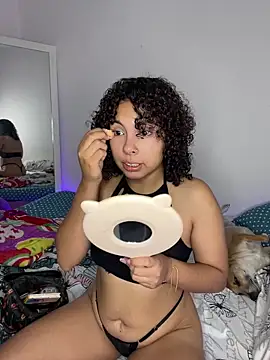 Snapshot of ViolettaMiller_ chatting on 11.11.25 ViolettaMiller online show from 11.11.25