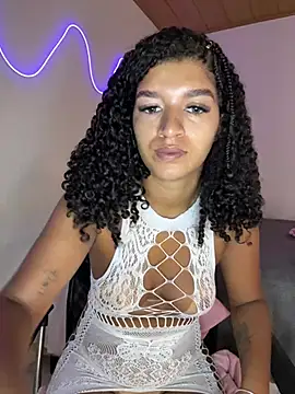 larajuli online show from 03.24.26