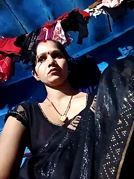 Jooli xx online show from 10.02.25