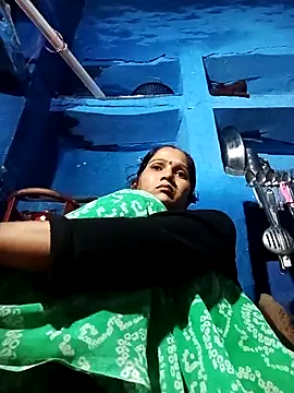 Jooli xx online show from 10.30.25