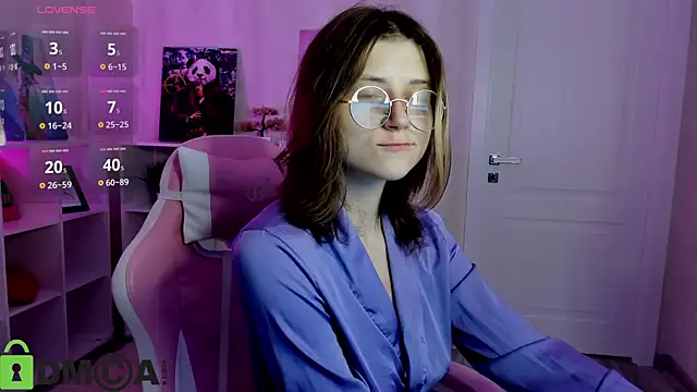 Snapshot of Agnes_Passero chatting on 10.05.25 Agnes Passero online show from 10.05.25