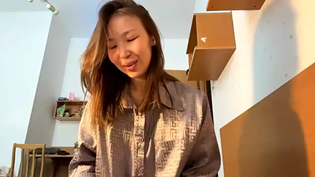 Miya nissa online show from 10.04.25