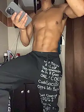 TRILLAHUNG online show from 11.06.25