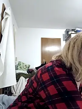 LiluLiluLilu online show from 04.18.26