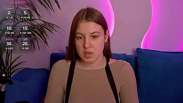 Snapshot of MelanieHenders chatting on 11.09.25 MelanieHenders online show from 11.09.25