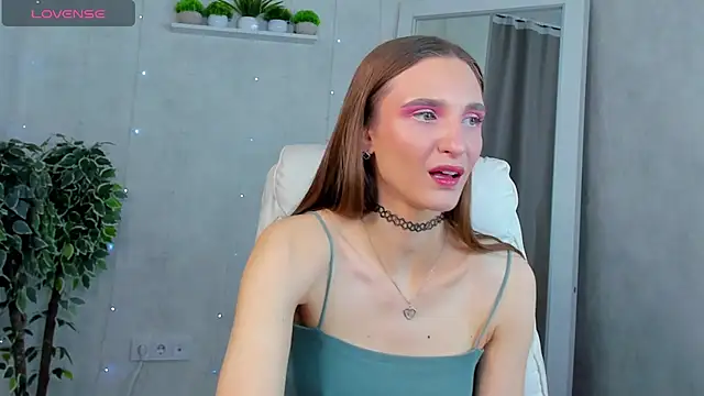 Snapshot of Alisha_Green chatting on 09.26.25 Alisha Green online show from 09.26.25