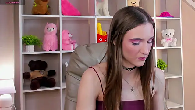 Snapshot of Alisha_Green chatting on 10.17.25 Alisha Green online show from 10.17.25