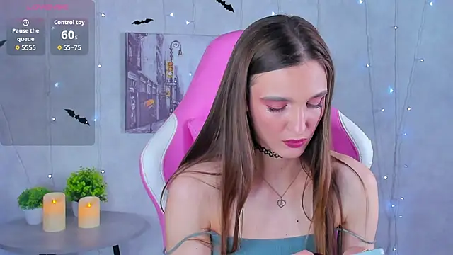 Snapshot of Alisha_Green chatting on 11.06.25 Alisha Green online show from 11.06.25