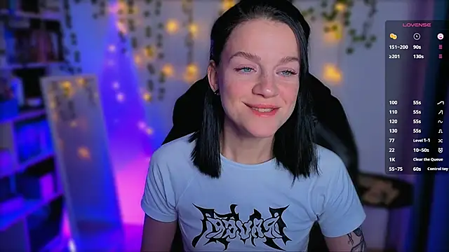 raspberry  girl  online show from 09.14.25