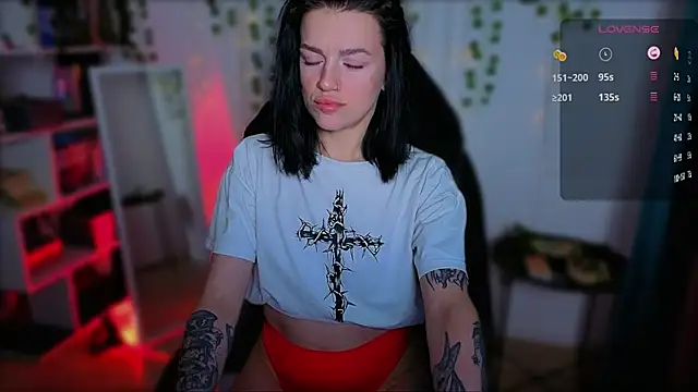 raspberry  girl  online show from 09.20.25