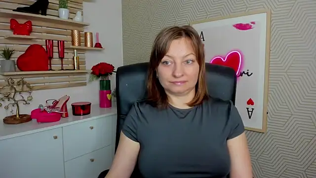 Snapshot of angelaSamt chatting on 04.02.26 angelaSamt online show from 04.02.26