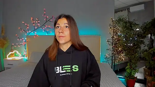 ElissGlow online show from 09.21.25