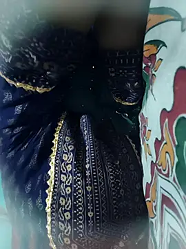 Snapshot of posewith chatting on 10.10.25 posewith online show from 10.10.25