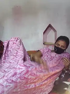 posewith online show from 02.14.26