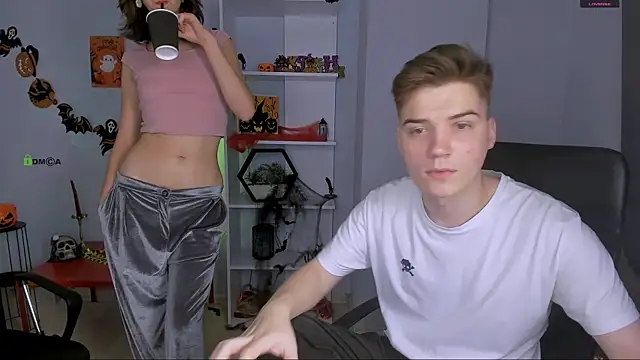 Snapshot of kitniss_dreamy chatting on 10.29.25 kitniss dreamy online show from 10.29.25