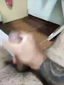 Snapshot of rorope chatting on 11.05.25 rorope online show from 11.05.25