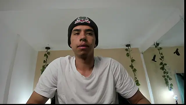 Muscle Scott online show from 10.28.25