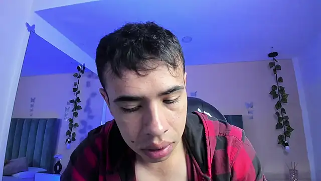 Muscle Scott online show from 02.12.26