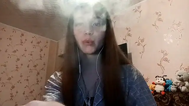 Snapshot of Sophiecuttie chatting on 09.13.25 Sophiecuttie online show from 09.13.25