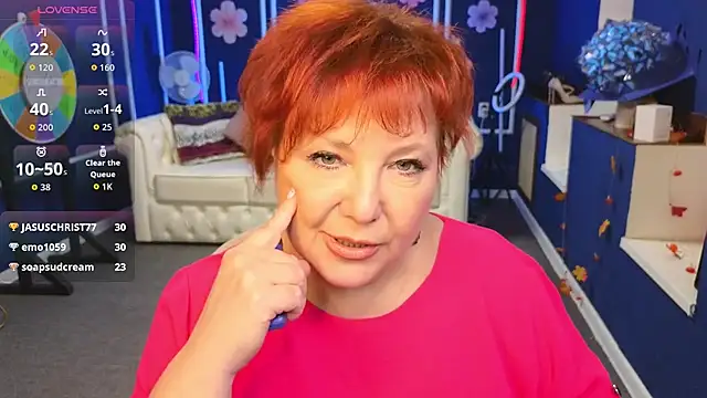 Kira Kenett online show from 11.26.25