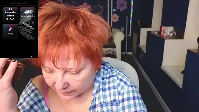 Kira Kenett online show from 04.17.26