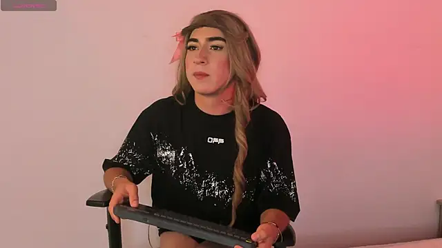 Melody Bakeer online show from 03.04.26