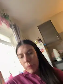 valentinalamont online show from 09.24.25