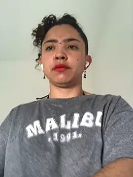 Snapshot of Paris_11 chatting on 10.16.25 Paris 11 online show from 10.16.25