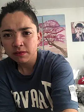 Snapshot of Paris_11 chatting on 11.13.25 Paris 11 online show from 11.13.25