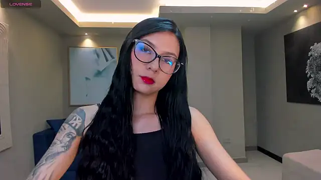 LaurentConnor online show from 12.18.25