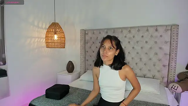 Snapshot of AdharaMancinii chatting on 10.09.25 AdharaMancinii online show from 10.09.25