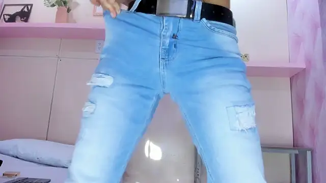 Snapshot of EthanGrey chatting on 02.12.26 EthanGrey online show from 02.12.26