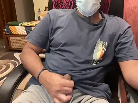 Snapshot of BobgaBonga chatting on 10.25.25 BobgaBonga online show from 10.25.25