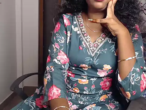 Snapshot of Zellybean_telugu chatting on 10.04.25 Zellybean telugu online show from 10.04.25