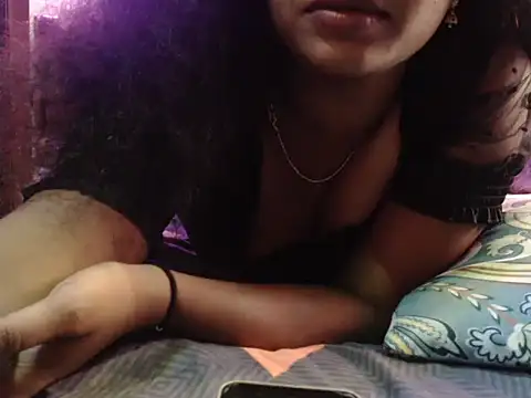 Snapshot of Zellybean_telugu chatting on 10.17.25 Zellybean telugu online show from 10.17.25