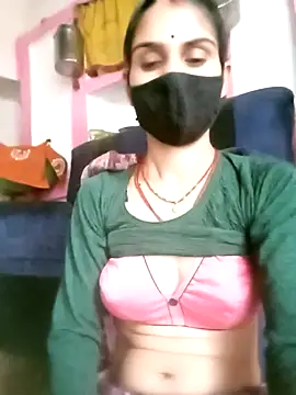 Snapshot of Nishaa_ji chatting on 09.28.25 Nishaa ji online show from 09.28.25