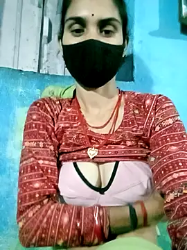 Snapshot of Nishaa_ji chatting on 10.15.25 Nishaa ji online show from 10.15.25