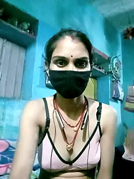 Snapshot of Nishaa_ji chatting on 11.05.25 Nishaa ji online show from 11.05.25