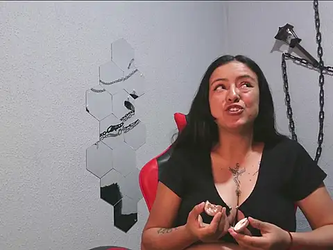 AilynRoss21 online show from 09.17.25