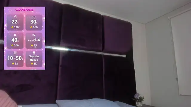 Noah Rossi  online show from 09.09.25