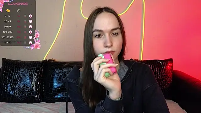 Snapshot of Angeel_Kate chatting on 09.10.25 Angeel Kate online show from 09.10.25