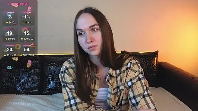 Snapshot of Angeel_Kate chatting on 09.29.25 Angeel Kate online show from 09.29.25