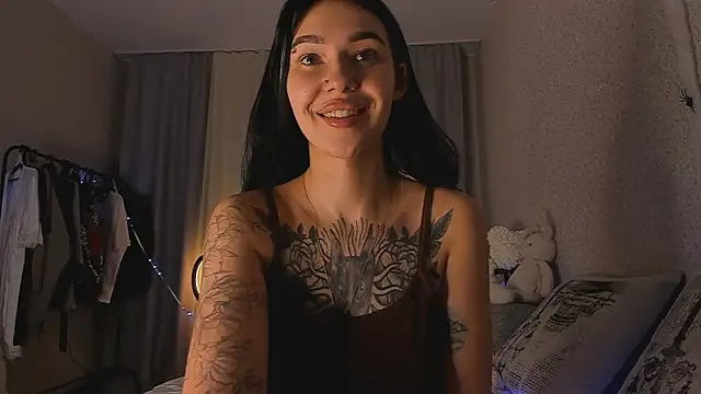 ArianaWalker77 online show from 11.05.25